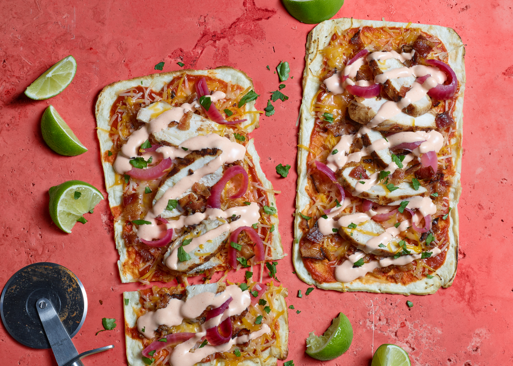 Tres Cocinas grilled chipotle chicken flatbread